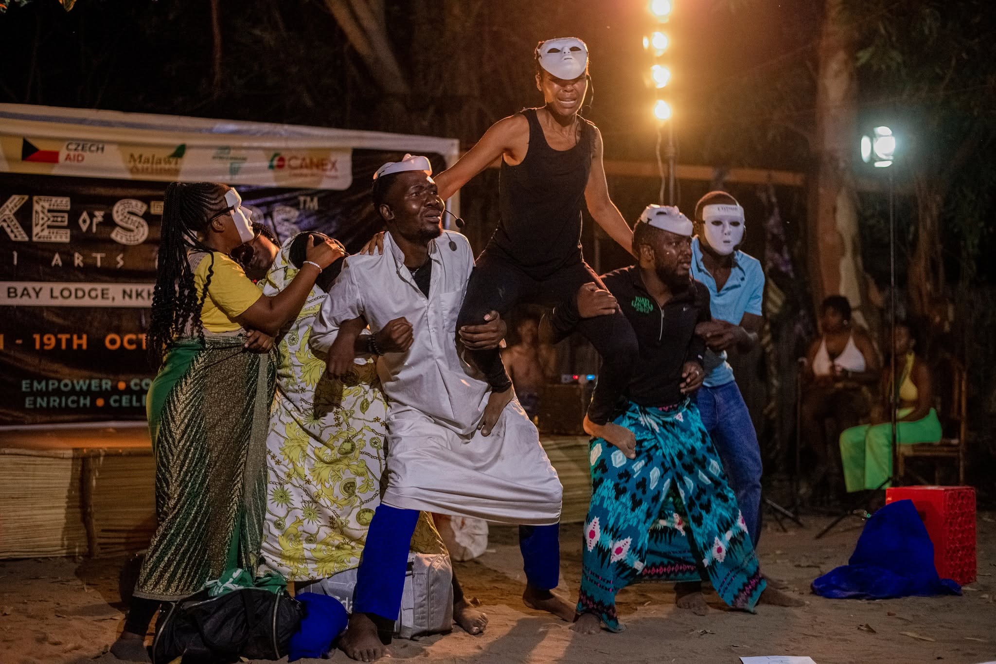 Mwamuna Salira Masculine Narrative